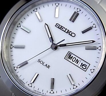 Seiko Solar SNE037J1