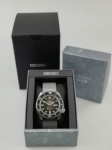 Seiko 5 Sports SRPD73K1 Box