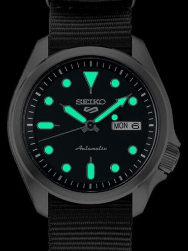 Seiko 5 Sports SRPE67K1