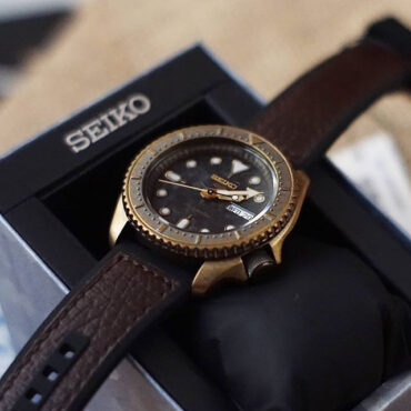 Seiko 5 Sports SRPE80K1