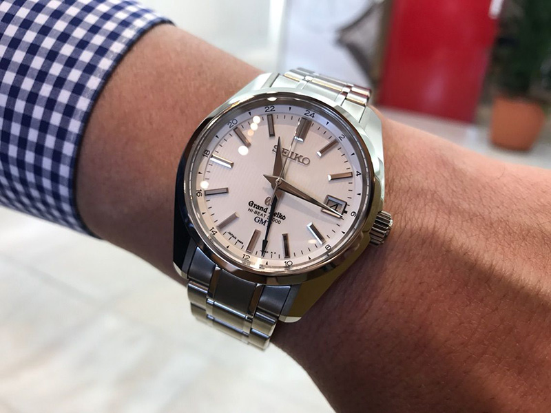 grand seiko sbgj011