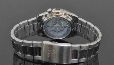 Seiko 5 Automatic SNKE09