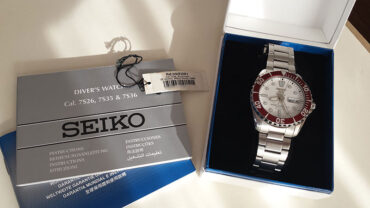 SEIKO 5 Sports SNZF25 Box